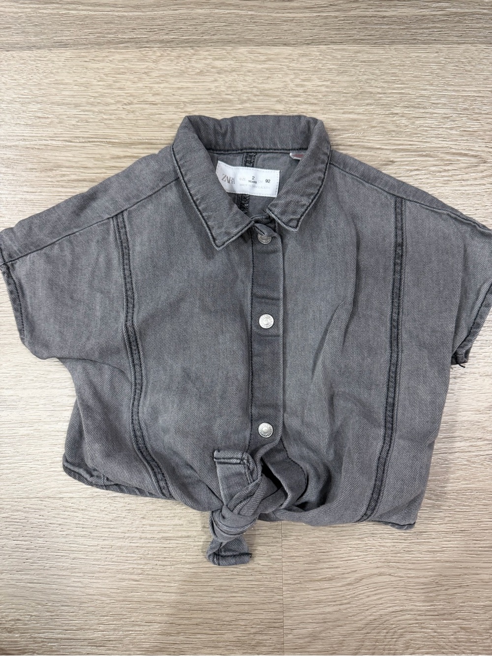 Zara Kids Grey Short-Sleeve Button-Up Crop Top